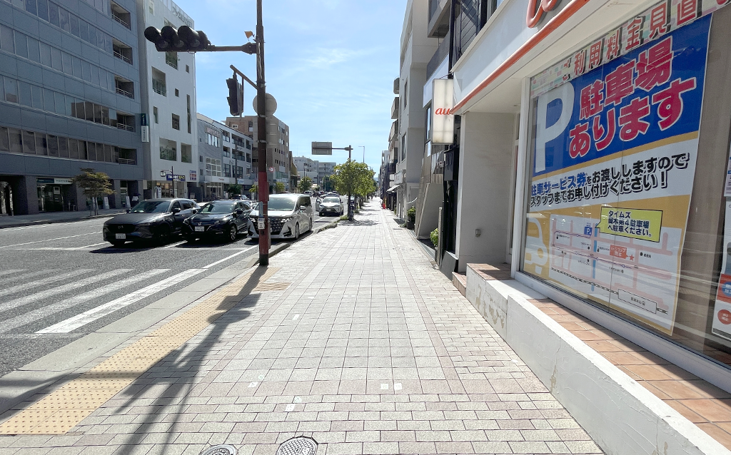 4）山手幹線道路を西へ直進